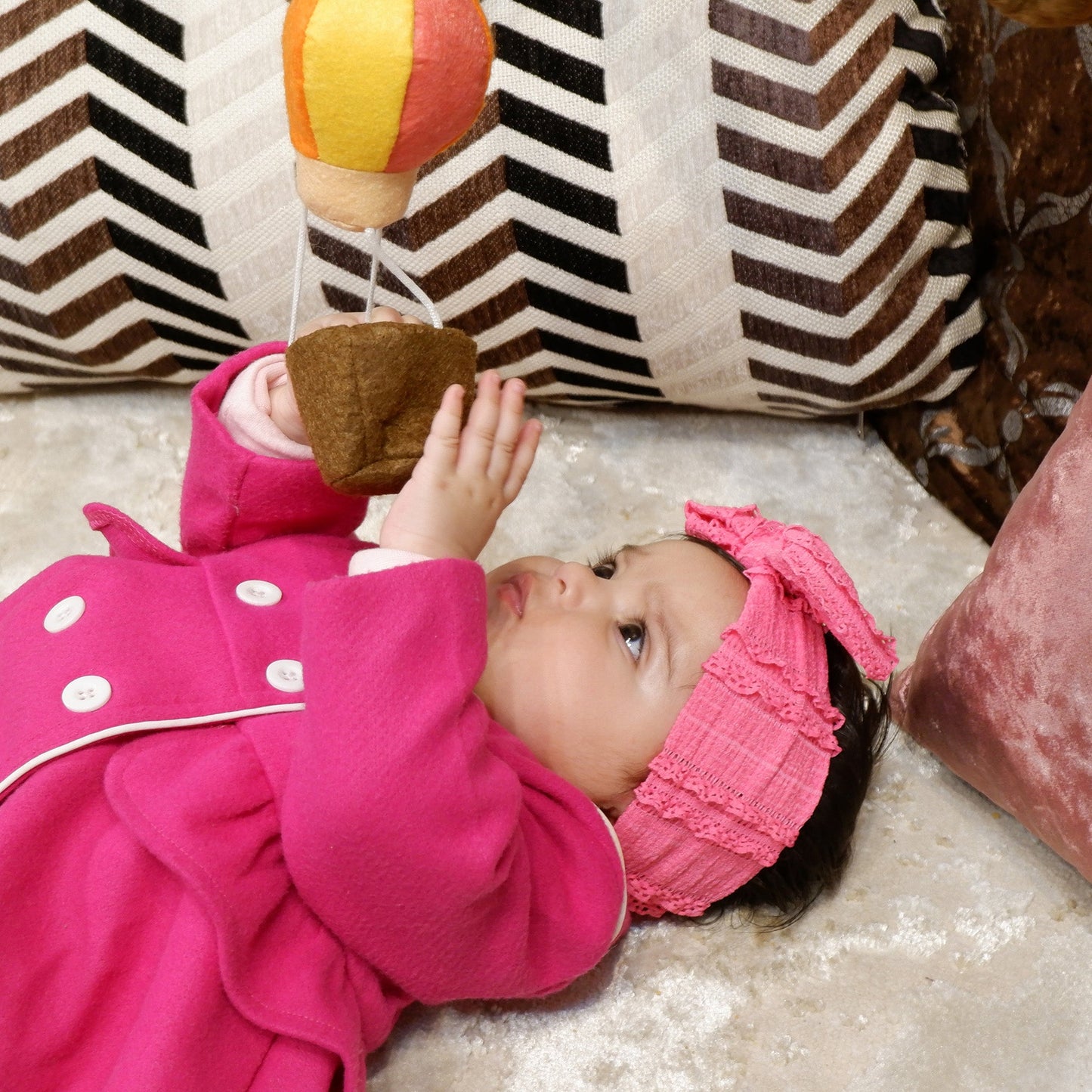 Soft felt mobile toy for newborn sensory development