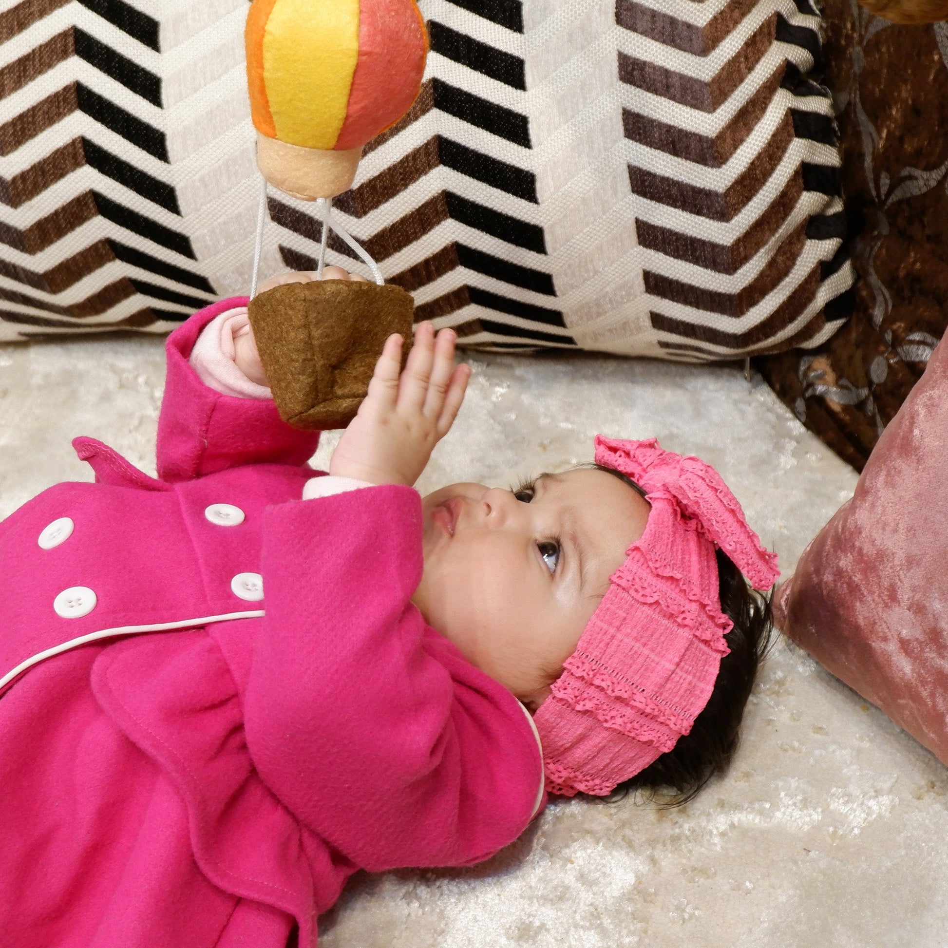 Soft felt mobile toy for newborn sensory development
