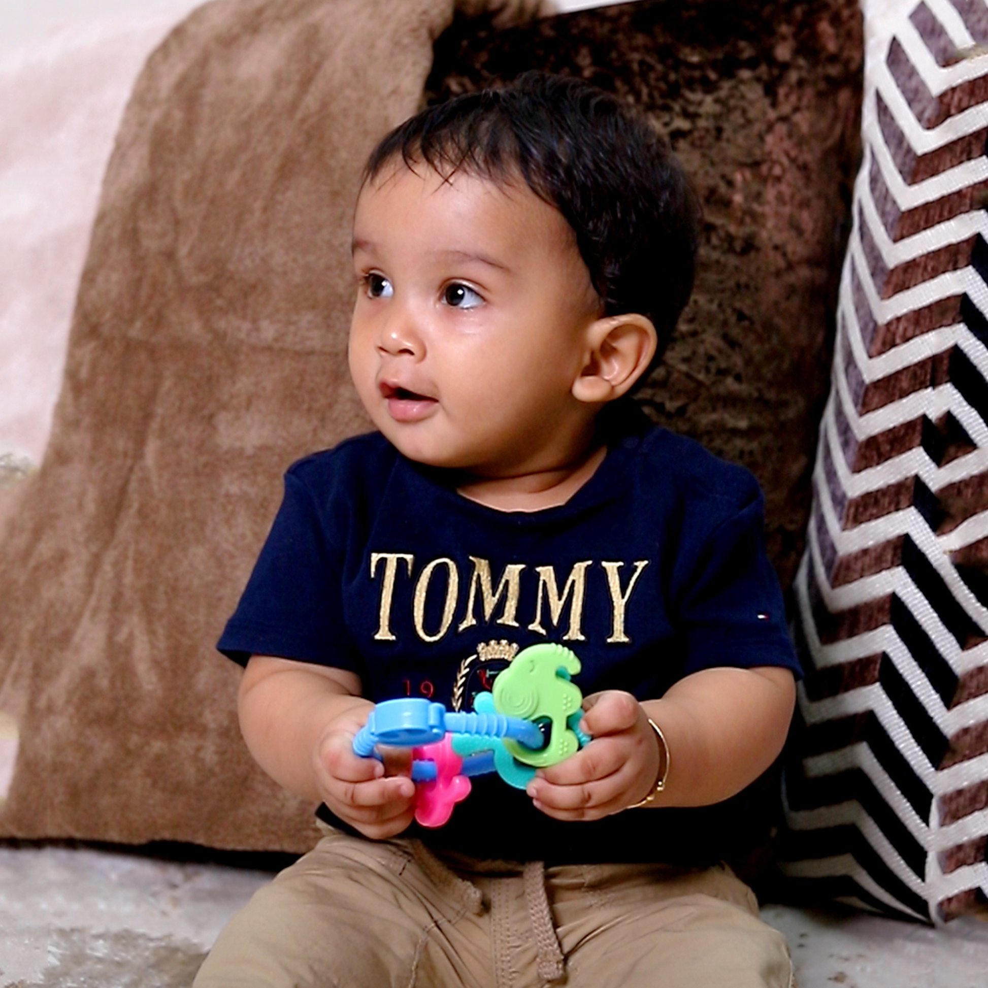 Teething toy for infants easy grip molar relief